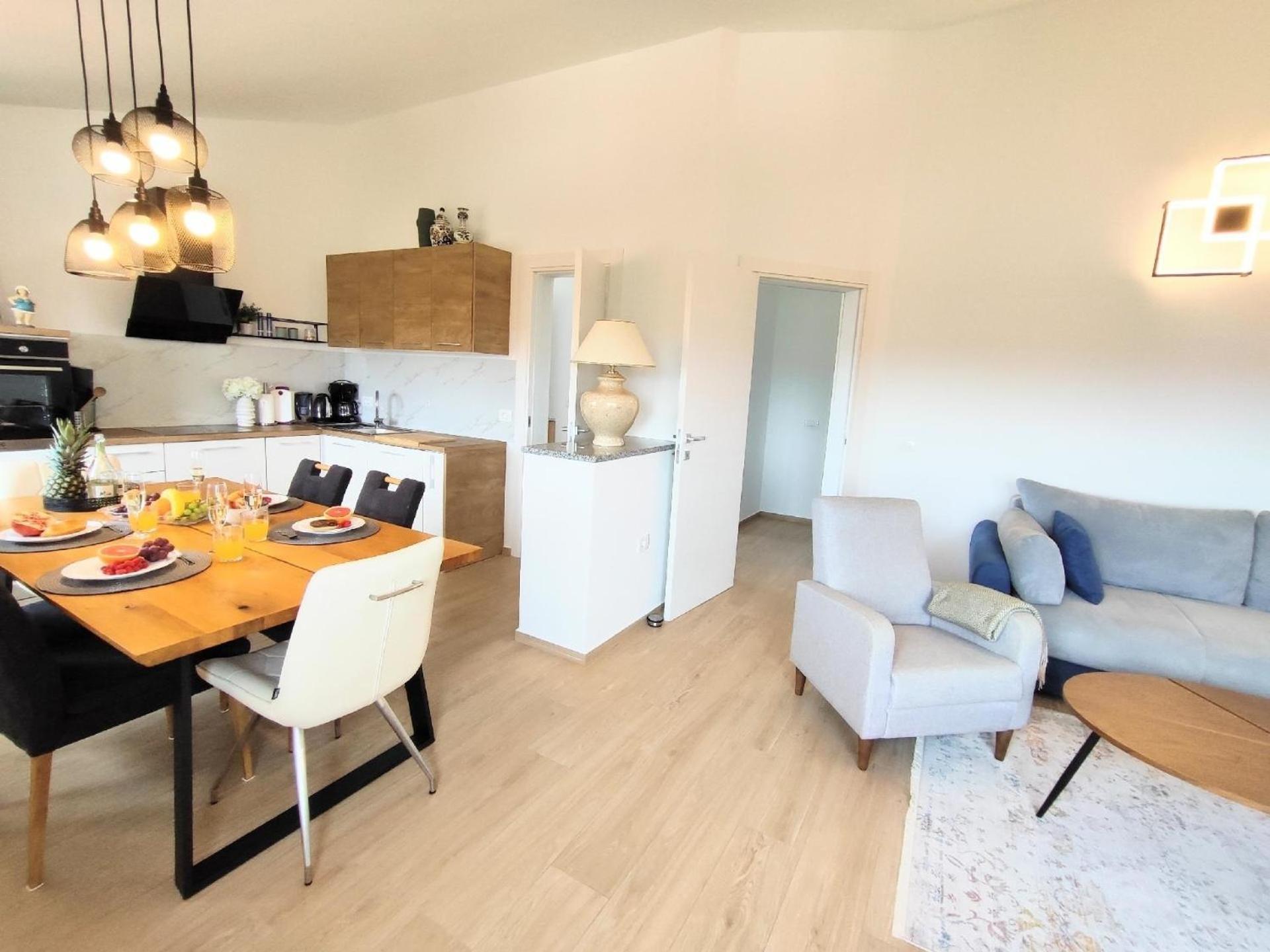 Apartment Fuer 4 Personen Ca 75 Qm In Sijana, Istrien Istrische Riviera